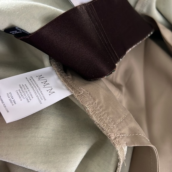 Cabi neutral plaid checkered size Medium Skirt - Picture 7 of 7